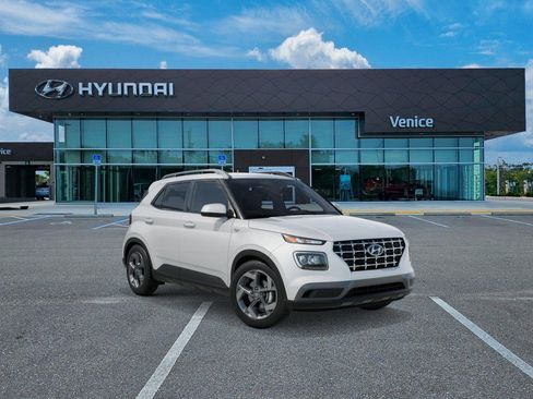 New 2026 Hyundai Venue SEL FWD image 2