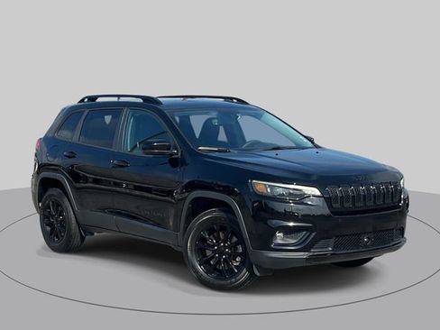 Used 2023 Jeep Cherokee Altitude Lux AWD/4WD image 2