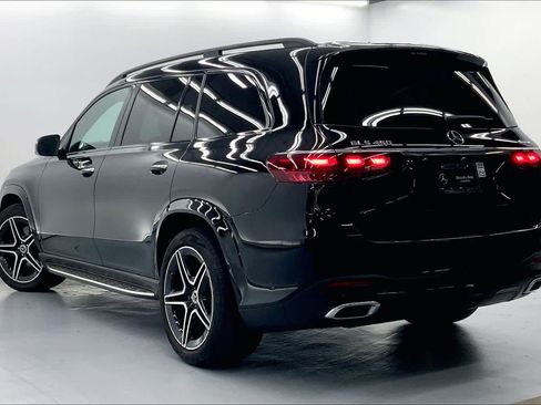 Certified 2024 Mercedes-Benz GLS 450 4MATIC image 2