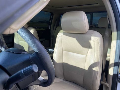 Used 2015 Ford F150 Lariat w/ Equipment Group 502A Luxury image 15