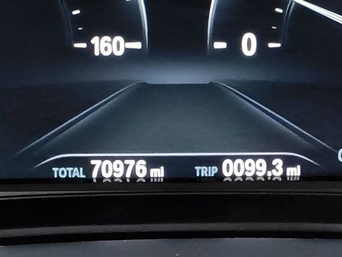 Used 2019 BMW 530i xDrive AWD/4WD image 26