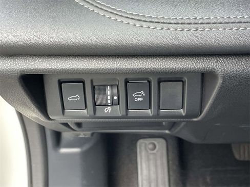 Used 2023 Subaru Outback Limited XT image 18