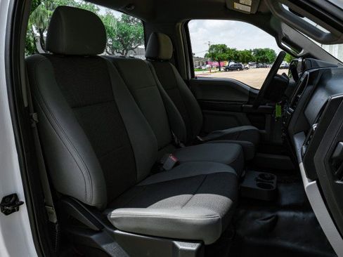 Used 2017 Ford F150 XL w/ Equipment Group 101A Mid RWD image 32