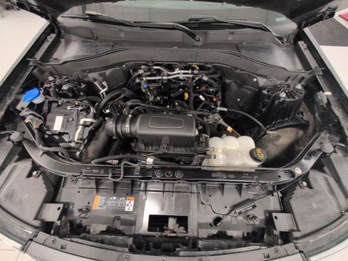 Used 2024 Ford Explorer XLT w/ Equipment Group 202A AWD/4WD image 9
