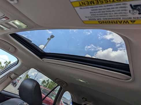 Used 2018 Subaru Outback 2.5i Limited AWD/4WD image 20