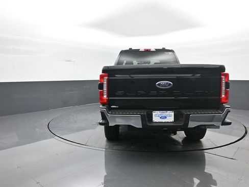 New 2026 Ford F250 Lariat w/ FX4 Off-Road Package image 6
