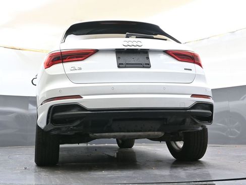 Used 2024 Audi Q3 2.0T Premium w/ Convenience Package image 32