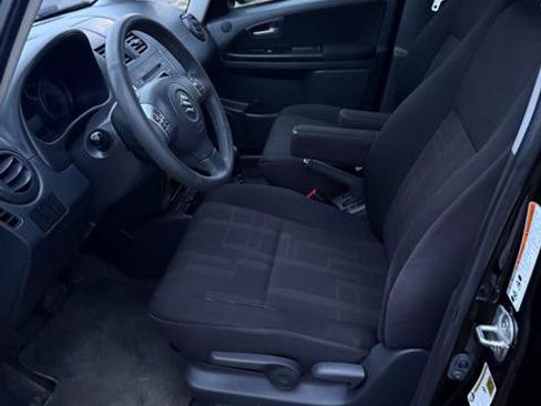 Used 2012 Suzuki SX4 AWD Hatchback image 9