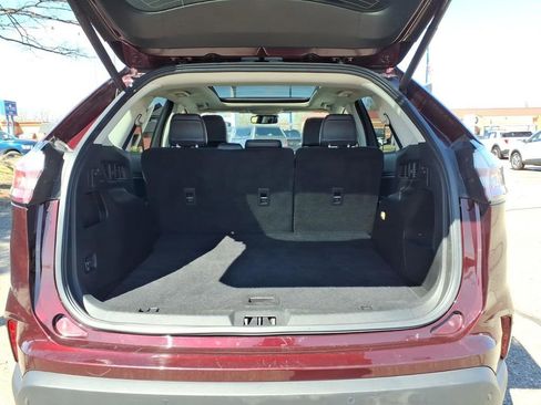 Certified 2023 Ford Edge SEL w/ Convenience Package AWD/4WD image 9