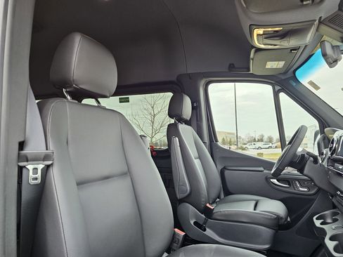 New 2025 Mercedes-Benz Sprinter 2500 image 17