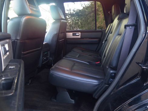 Used 2016 Ford Expedition Limited w/ Equipment Group 301A AWD/4WD image 13