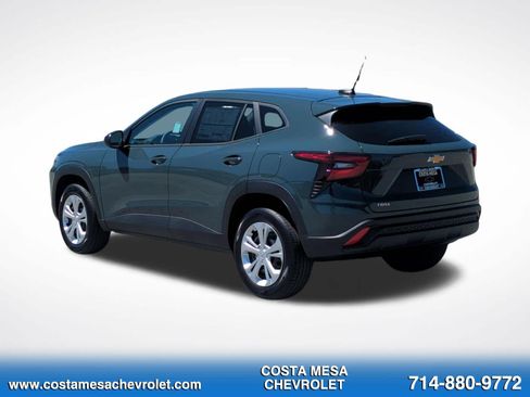 New 2026 Chevrolet Trax LS FWD image 7