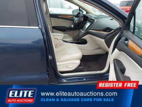 Used 2016 Lincoln MKC Reserve w/ Lincoln MKC Climate Package image 10