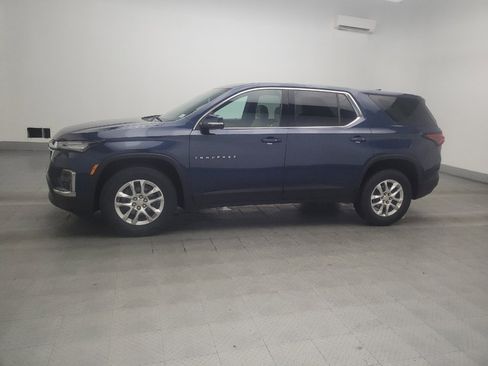 Used 2023 Chevrolet Traverse LS w/ Safety Package FWD image 2