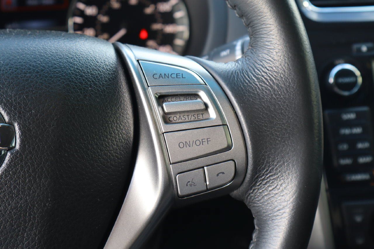 Used 2015 Nissan Altima 2.5 SV w/ Convenience Package FWD image 13