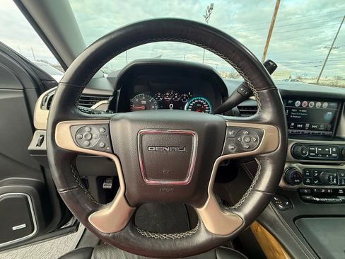 Used 2017 GMC Yukon XL Denali w/ Open Road Package image 15