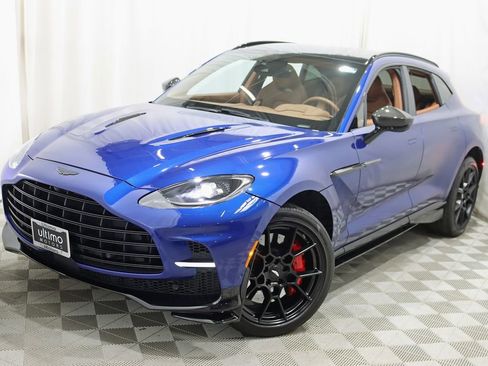 Used 2023 Aston Martin DBX 707 AWD/4WD image 5