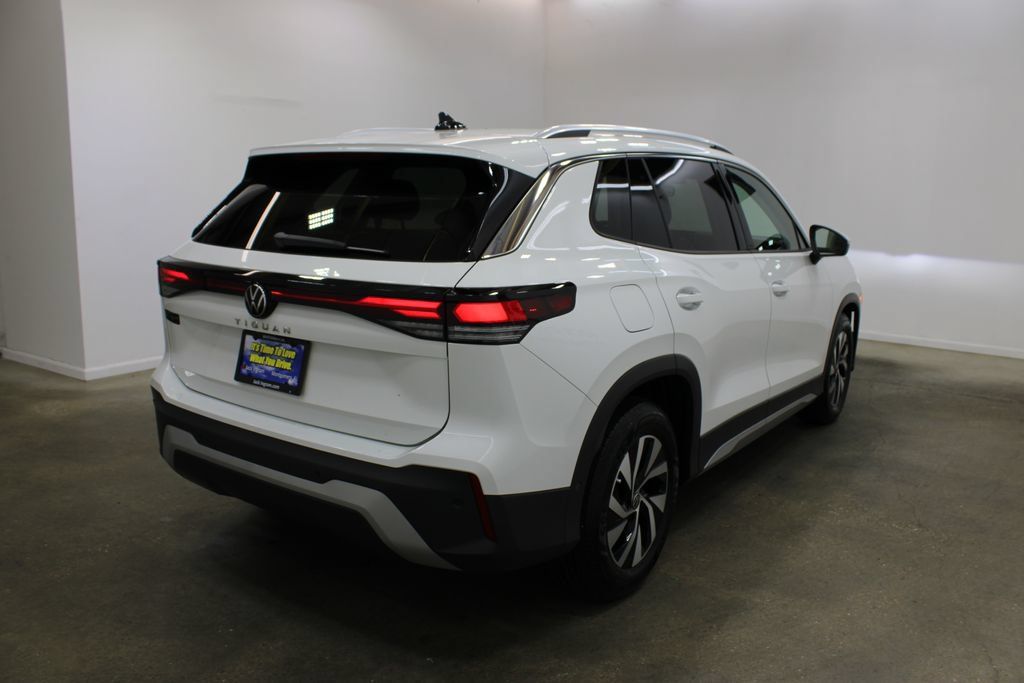 Certified 2026 Volkswagen Tiguan S FWD image 5