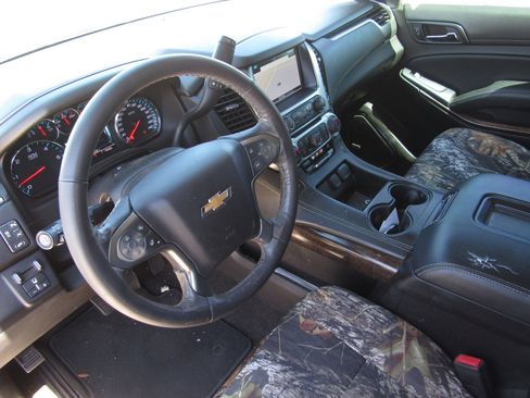 Used 2018 Chevrolet Tahoe LT w/ Texas Edition Package image 16