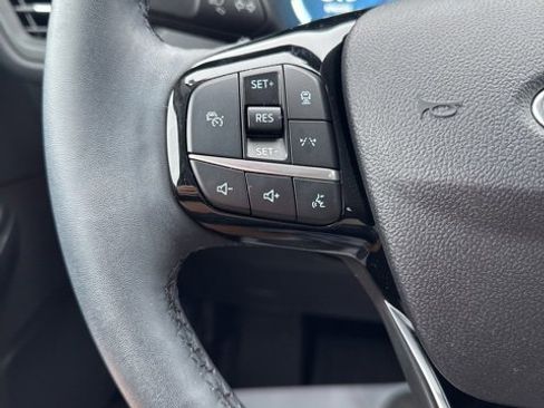 Certified 2023 Ford Escape Platinum w/ Premium Technology Package image 19