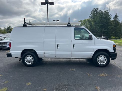 Used 2014 Ford E-250 and Econoline 250 RWD image 4