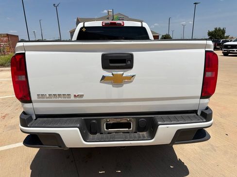 Used 2017 Chevrolet Colorado W/T w/ WT Convenience Package RWD image 4