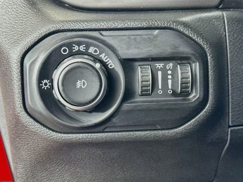 Used 2020 Jeep Wrangler Sport AWD/4WD image 14