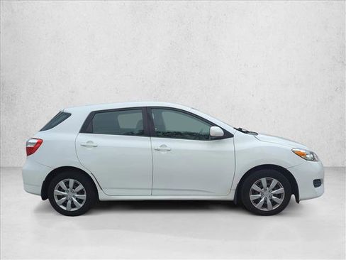 Used 2009 Toyota Matrix FWD image 5