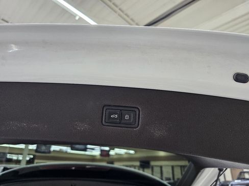 Used 2017 Audi Q7 3.0T Prestige w/ Prestige Package image 14