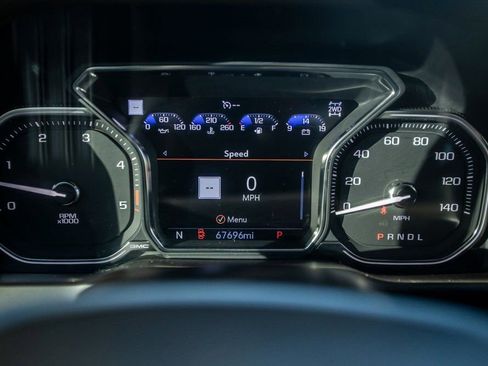 Used 2021 GMC Sierra 3500 Denali w/ Denali Ultimate Package image 25