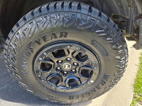 Used 2023 Ford Bronco Wildtrak AWD/4WD image 41