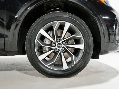 Used 2024 Audi Q5 2.0T Premium image 35