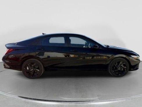 New 2026 Hyundai Elantra Sport FWD image 8
