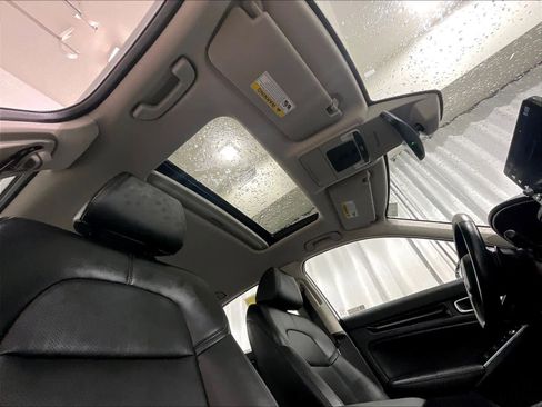 Used 2023 Honda Civic Touring image 22