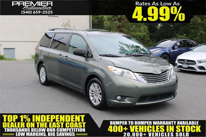 Used 2013 Toyota Sienna XLE FWD image 1