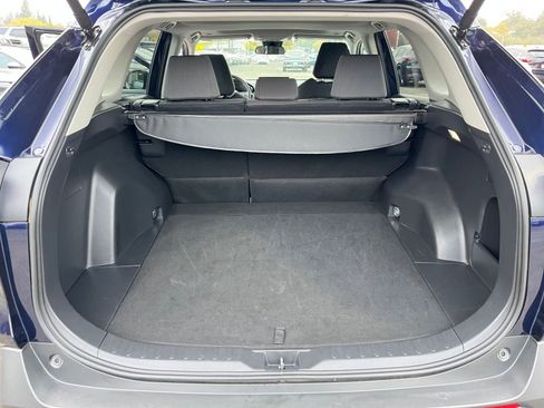 Used 2025 Toyota RAV4 XLE image 32