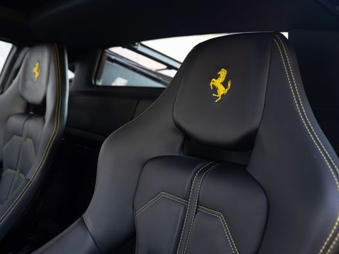 Used 2012 Ferrari 458 Italia Coupe RWD image 53