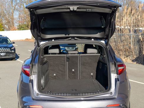 Used 2022 Alfa Romeo Stelvio Quadrifoglio w/ Active Assist Plus Package image 58