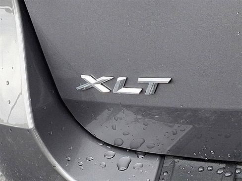 Used 2022 Ford Explorer XLT w/ Class IV Trailer Tow Package image 32