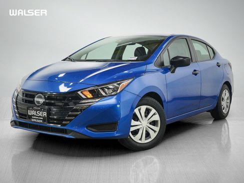 Used 2024 Nissan Versa S w/ Trunk Package FWD image 1