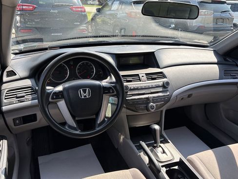 Used 2012 Honda Accord LX image 8