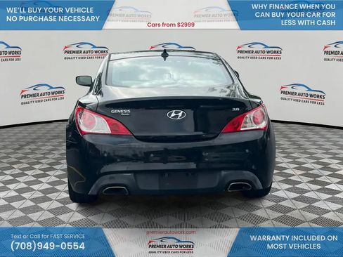 Used 2010 Hyundai Genesis 3.8 RWD image 5