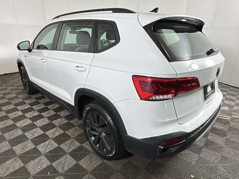 Used 2024 Volkswagen Taos S FWD image 4