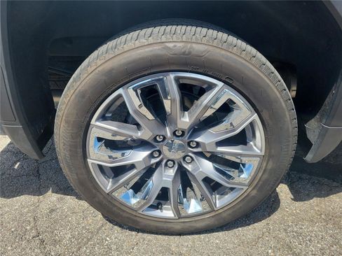 Used 2025 GMC Sierra 1500 Denali w/ Denali Reserve Package AWD/4WD image 5