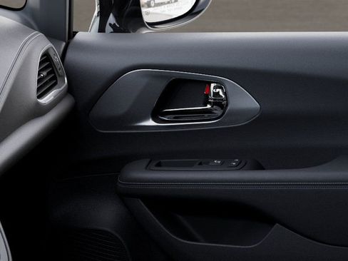 New 2026 Chrysler Pacifica Limited w/ S Appearance Package image 25