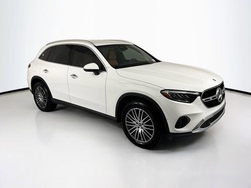 Certified 2026 Mercedes-Benz GLC 300 image 3