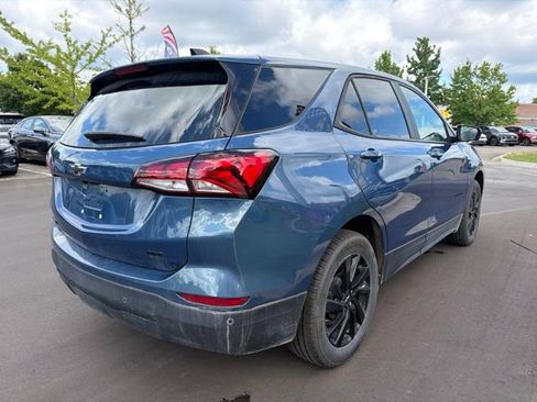 Used 2024 Chevrolet Equinox LS w/ LS Convenience Package AWD/4WD image 3