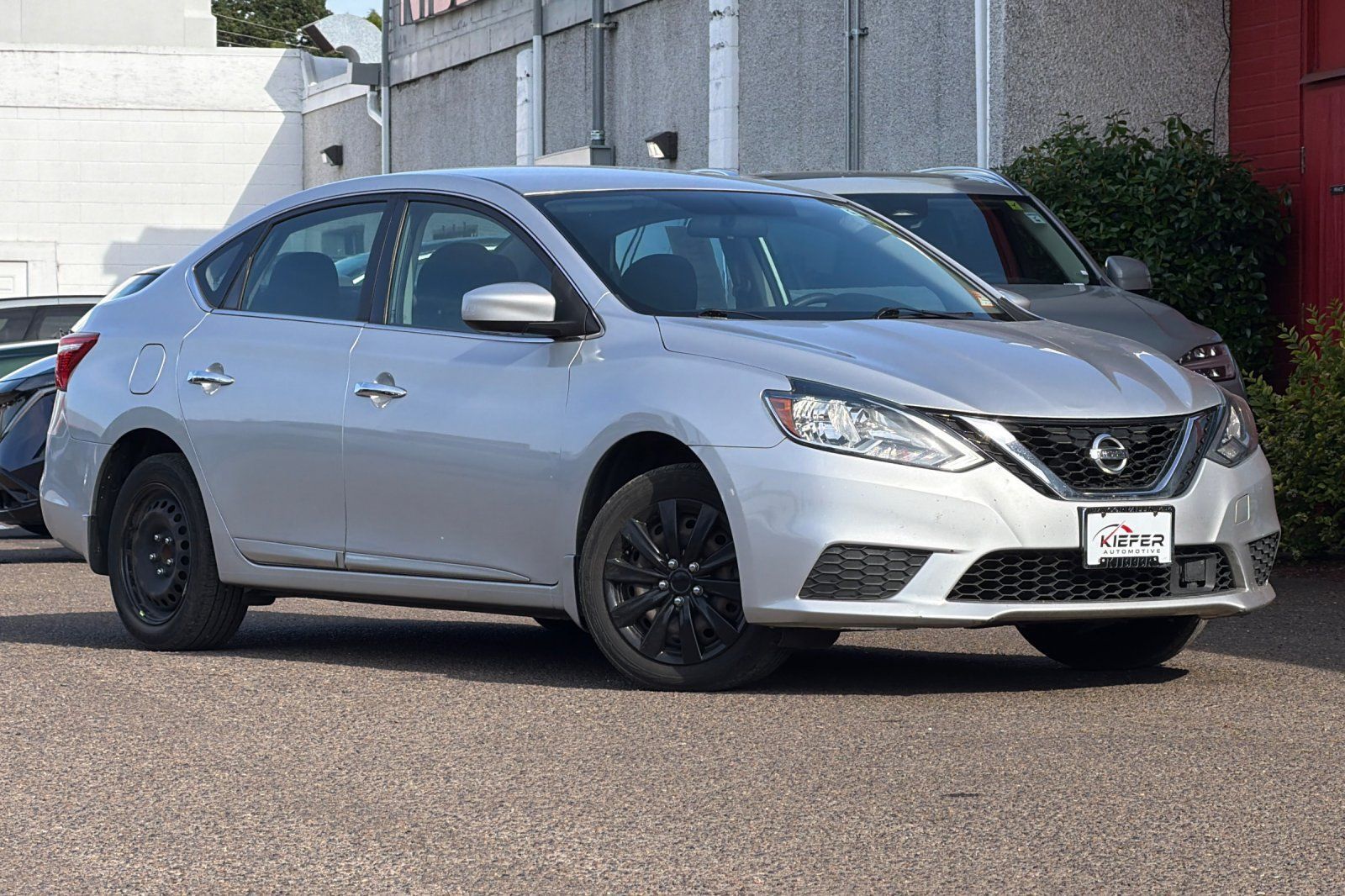 Used 2019 Nissan Sentra S w/ Exterior Package FWD image 2