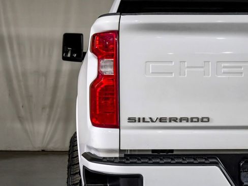 Used 2024 Chevrolet Silverado 2500 LT AWD/4WD image 42