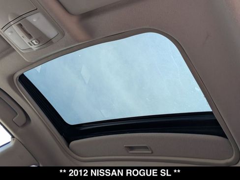 Used 2012 Nissan Rogue SL AWD/4WD image 4